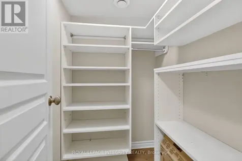 84 Stonehaven Drive Ottawa ON K2M 0C1