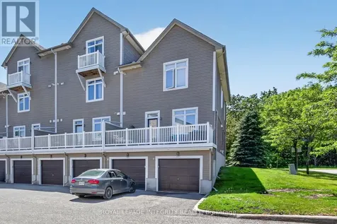 84 Stonehaven Drive Ottawa ON K2M 0C1
