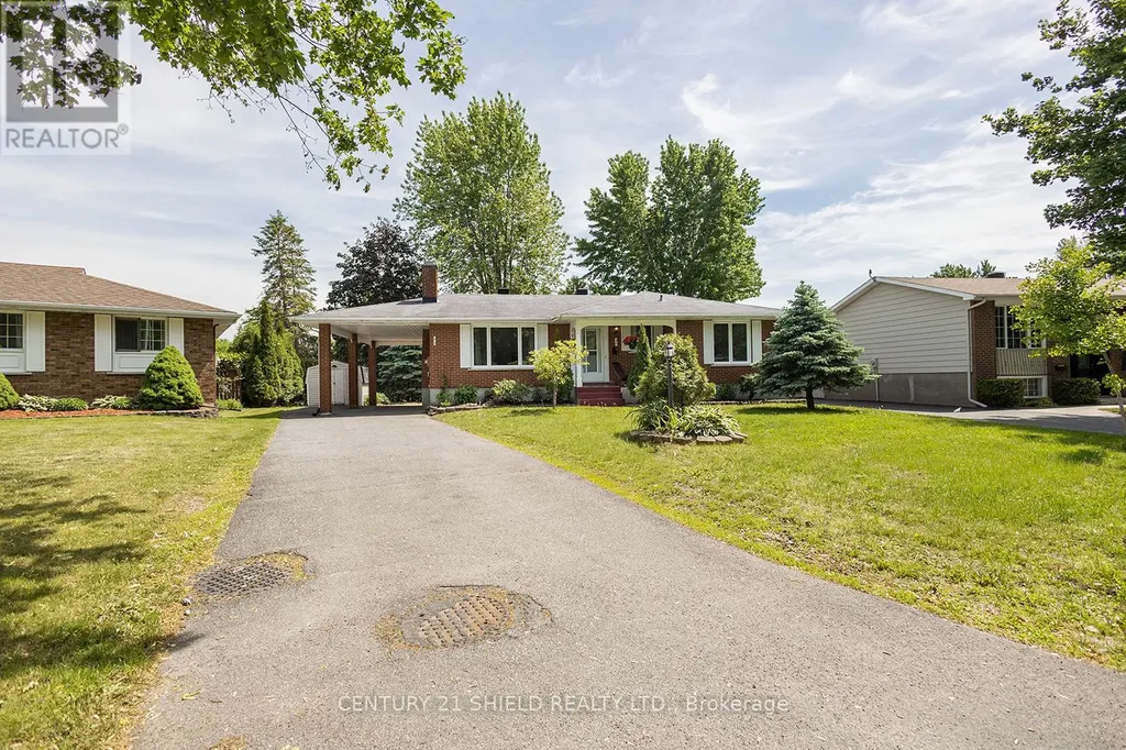 66 Valecrest Drive Cornwall ON K6H 6E1