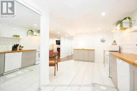 66 Valecrest Drive Cornwall ON K6H 6E1