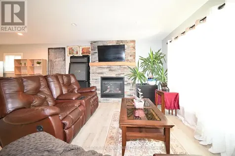 79 23rd Street North Wasaga Beach ON L9Z 2G4