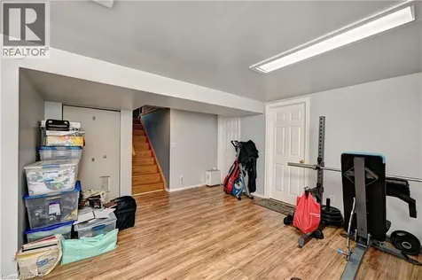 525 Fallingbrook Drive Waterloo ON N2L 4N2