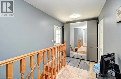 525 Fallingbrook Drive Waterloo ON N2L 4N2