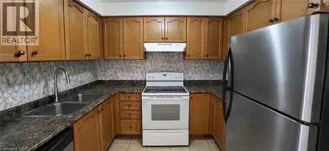 91 Nasir Crescent Vaughan ON L6A 3B2