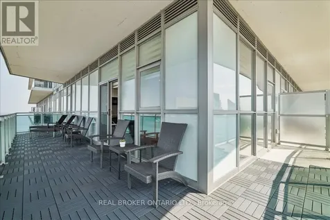 33 Shore Breeze Drive Toronto (mimico) ON M8V 0G1