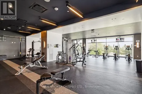 33 Shore Breeze Drive Toronto (mimico) ON M8V 0G1