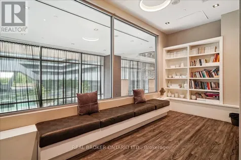 33 Shore Breeze Drive Toronto (mimico) ON M8V 0G1