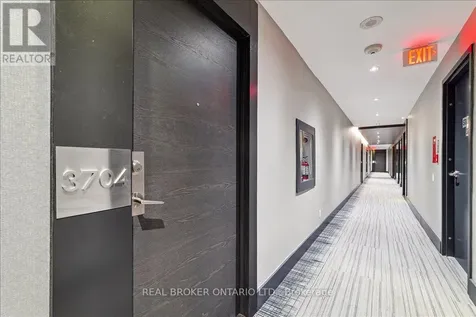 33 Shore Breeze Drive Toronto (mimico) ON M8V 0G1