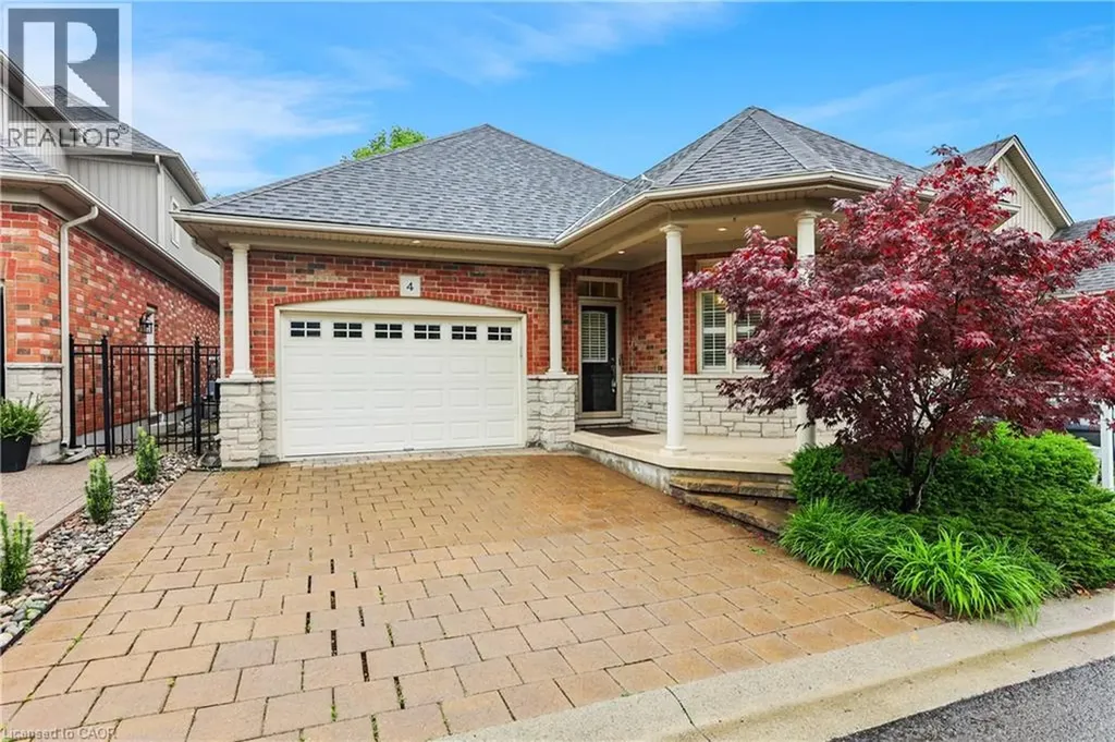 8 Muscat Drive Grimsby ON L3M 5S7