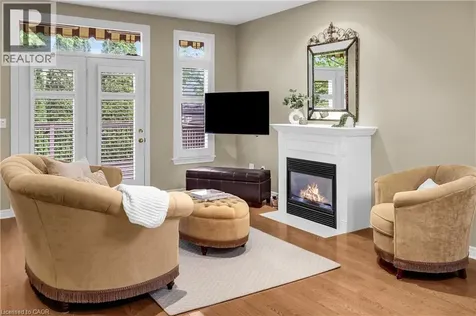 8 Muscat Drive Grimsby ON L3M 5S7