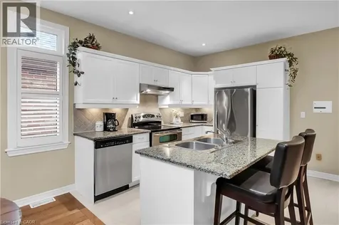 8 Muscat Drive Grimsby ON L3M 5S7
