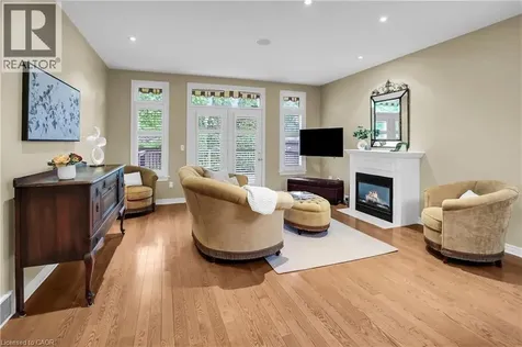 8 Muscat Drive Grimsby ON L3M 5S7
