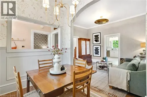 10 Selkirk Street Cambridge ON N1S 1Z1