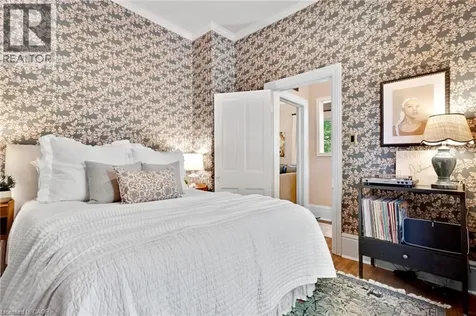 10 Selkirk Street Cambridge ON N1S 1Z1