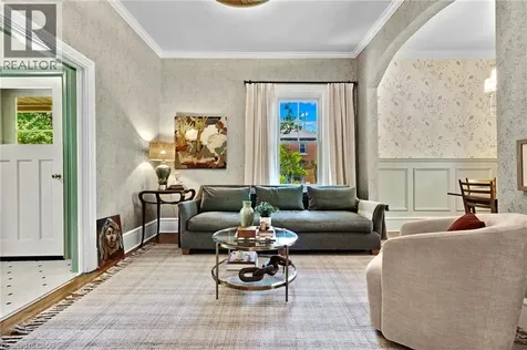 10 Selkirk Street Cambridge ON N1S 1Z1