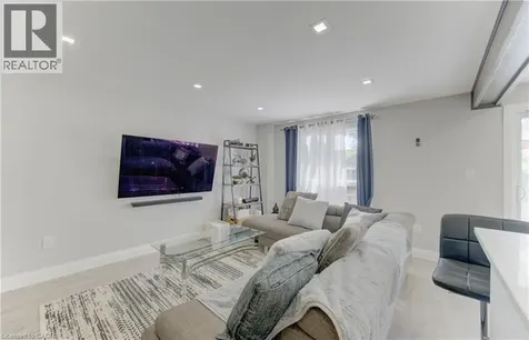 26 Hartley Court Cambridge ON N1R 8J4