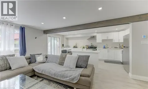 26 Hartley Court Cambridge ON N1R 8J4
