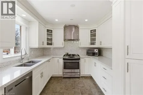 135 Blackburn Drive Brantford ON N3T 6S8