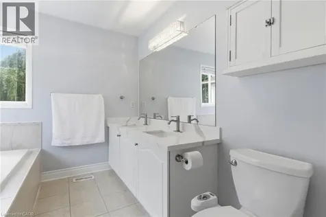 135 Blackburn Drive Brantford ON N3T 6S8