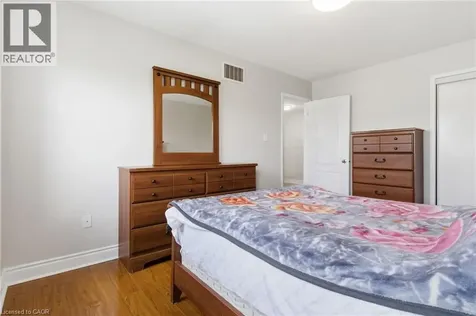 135 Blackburn Drive Brantford ON N3T 6S8