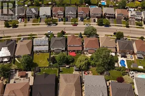135 Blackburn Drive Brantford ON N3T 6S8