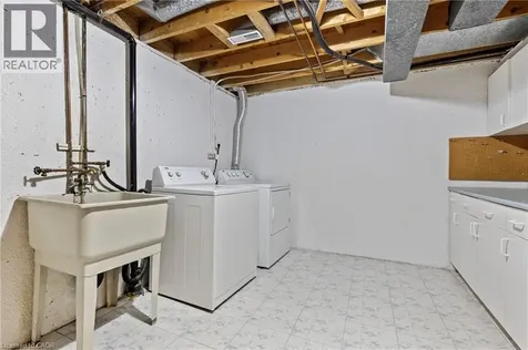 2825 Gananoque Drive Mississauga ON L5N 1V6