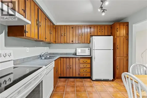2825 Gananoque Drive Mississauga ON L5N 1V6