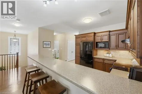 6 Manorwood Road Smithville ON L0R 2A0