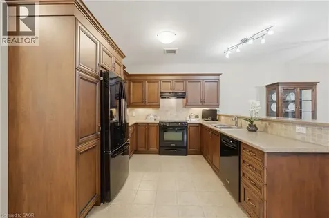 6 Manorwood Road Smithville ON L0R 2A0
