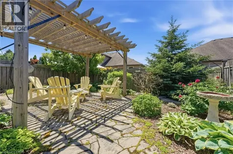 6 Manorwood Road Smithville ON L0R 2A0
