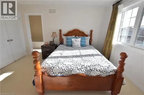 512 Terrington Crescent Kitchener ON N2P 0B9