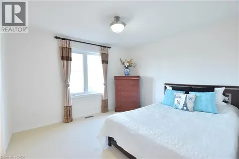 512 Terrington Crescent Kitchener ON N2P 0B9