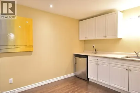 512 Terrington Crescent Kitchener ON N2P 0B9