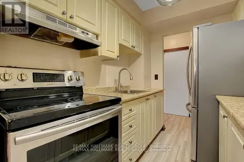 2041 Arrowsmith Drive Ottawa ON K1J 7V7