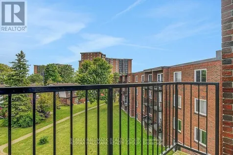 2041 Arrowsmith Drive Ottawa ON K1J 7V7