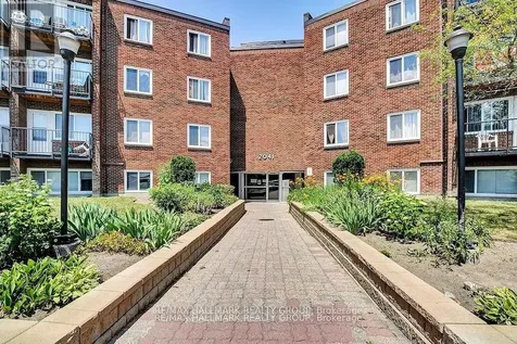 2041 Arrowsmith Drive Ottawa ON K1J 7V7
