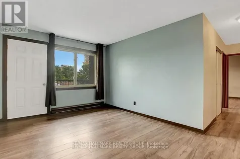 2041 Arrowsmith Drive Ottawa ON K1J 7V7