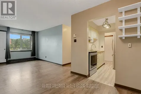 2041 Arrowsmith Drive Ottawa ON K1J 7V7