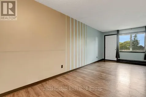 2041 Arrowsmith Drive Ottawa ON K1J 7V7