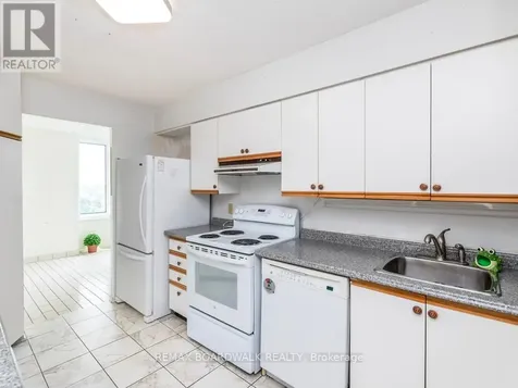 1025 Grenon Avenue Ottawa ON K2B 8S5