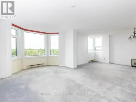 1025 Grenon Avenue Ottawa ON K2B 8S5