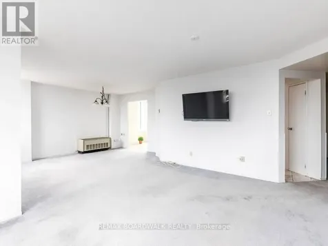 1025 Grenon Avenue Ottawa ON K2B 8S5
