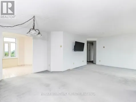 1025 Grenon Avenue Ottawa ON K2B 8S5