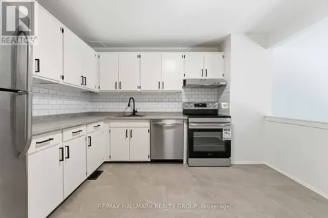 2202 Orient Park Drive Ottawa ON K1B 4W2