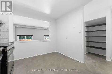 2202 Orient Park Drive Ottawa ON K1B 4W2