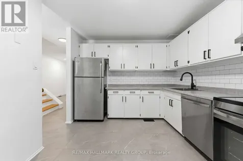 2202 Orient Park Drive Ottawa ON K1B 4W2
