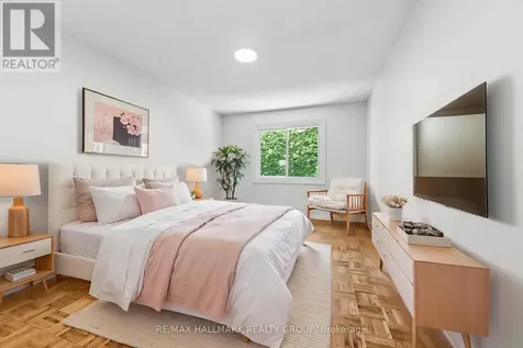 2202 Orient Park Drive Ottawa ON K1B 4W2