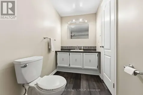 2202 Orient Park Drive Ottawa ON K1B 4W2