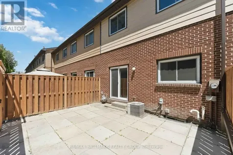 2202 Orient Park Drive Ottawa ON K1B 4W2