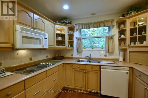 134 Lakewood Drive Blue Mountains ON N0H 1J0